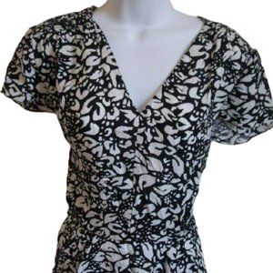 DKNY Black and White Blouse Size 14